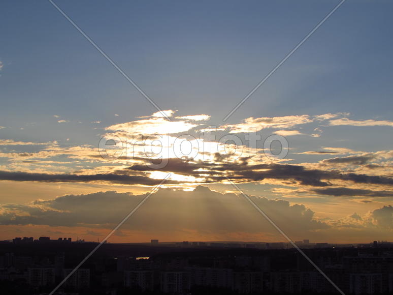 Закат в городе