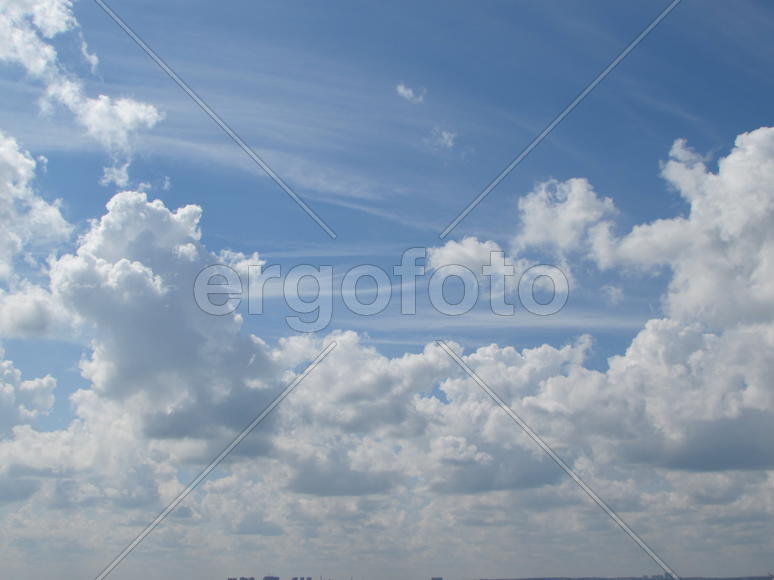 Облака на небе