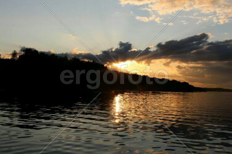 Волга на закате