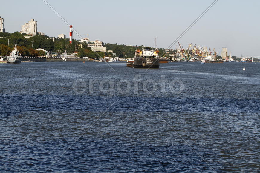 Корабли у причала 