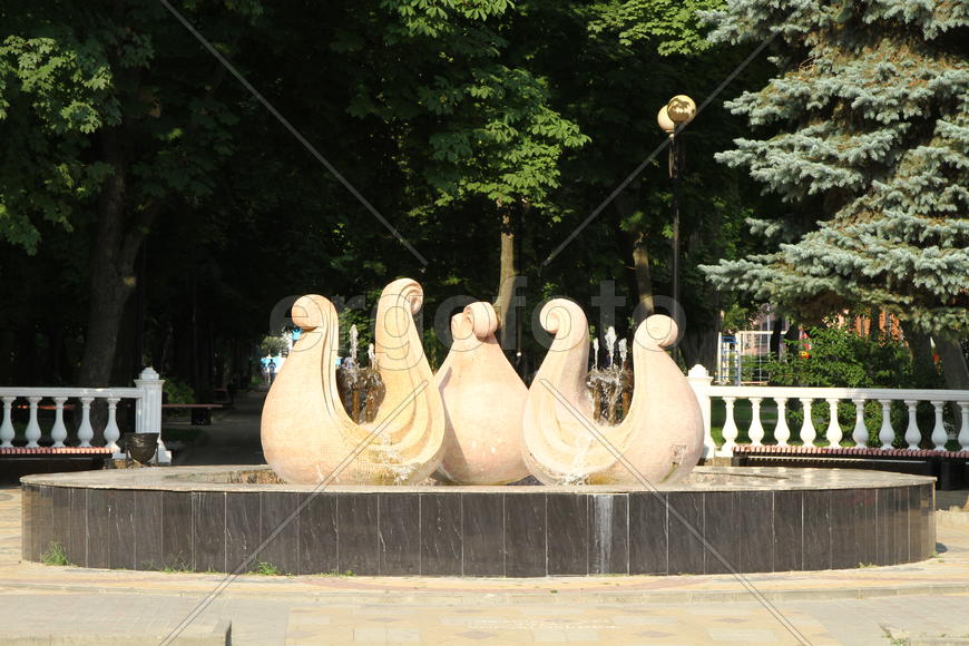 Архитектура современного фонтана 