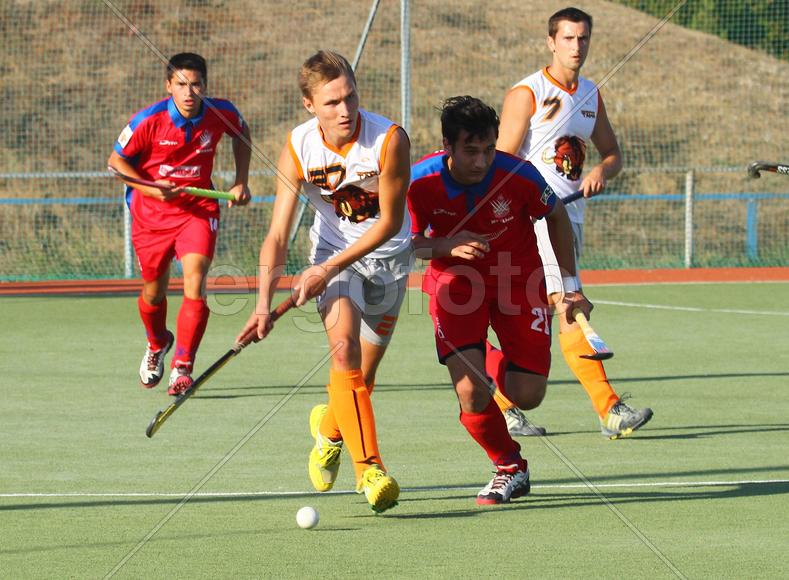 Хоккей на траве.