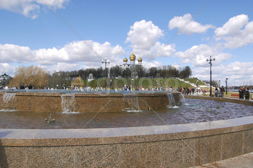 Ярославль. Фонтан на набережной