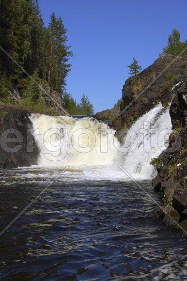 Карелия. Водопад Кивач
