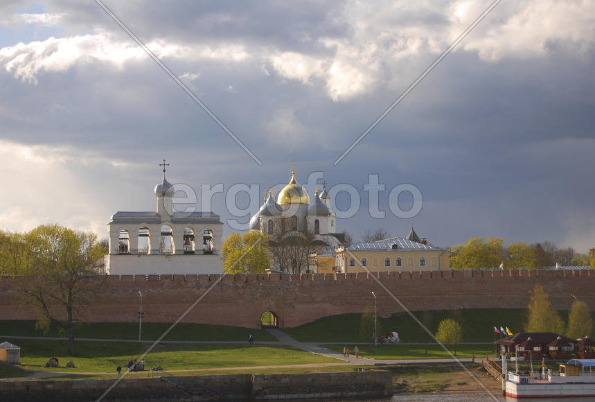 Великий Новгород. Вид на кремль