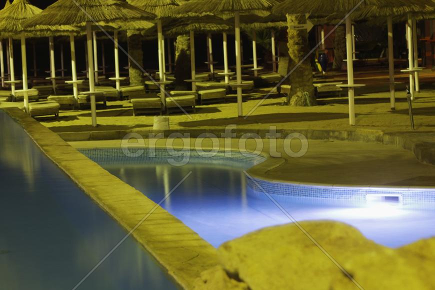 Ночной пляж