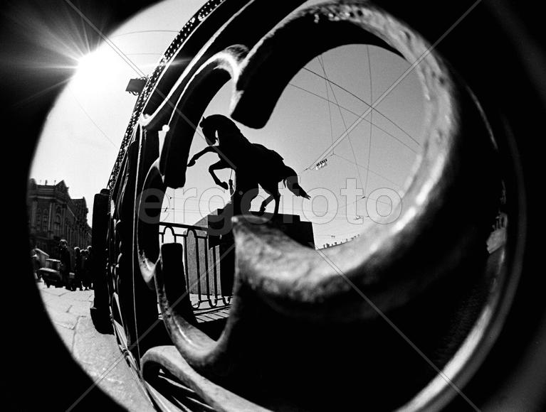 СССР. Ленинград. Аничков Мост. «Укротители коней», скульптора П. К. Клодта. 7 сентября 1986 года