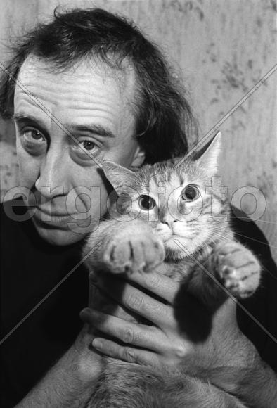 Российская Федерация. Санкт-Петербург. Сергей Мигицко. Актер театра и кино Сергей Мигицко скотом