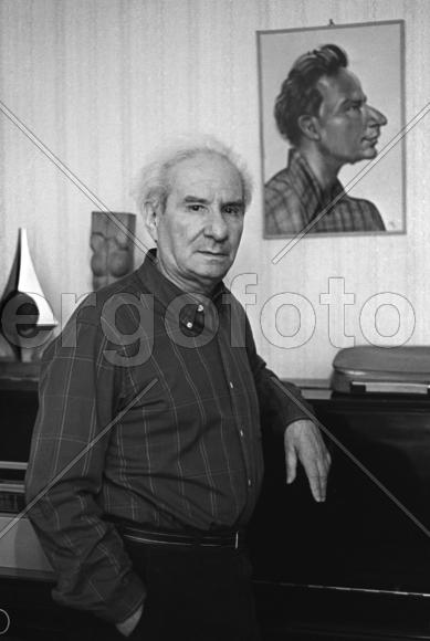 Российская Федерация. Санкт-Петербург. Александр Володин. Писатель, драматург, сценарист и поэт