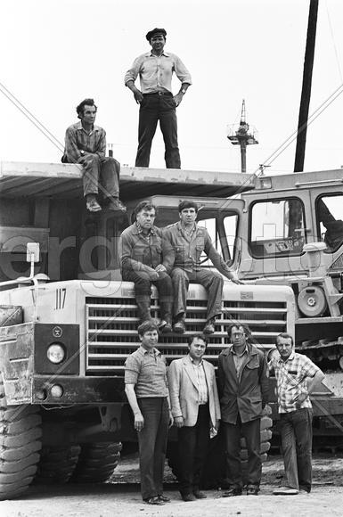 СССР. Ленинград. Водители большегрузных машин. Лучшие водители большегрузных машин на строительстве 