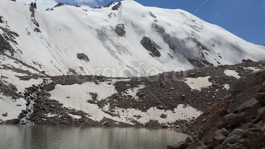 Ледник в горах