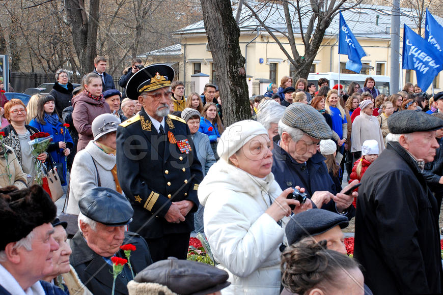 Открытие памятника ополченцам Замоскворечья 23 апреля 2015 года