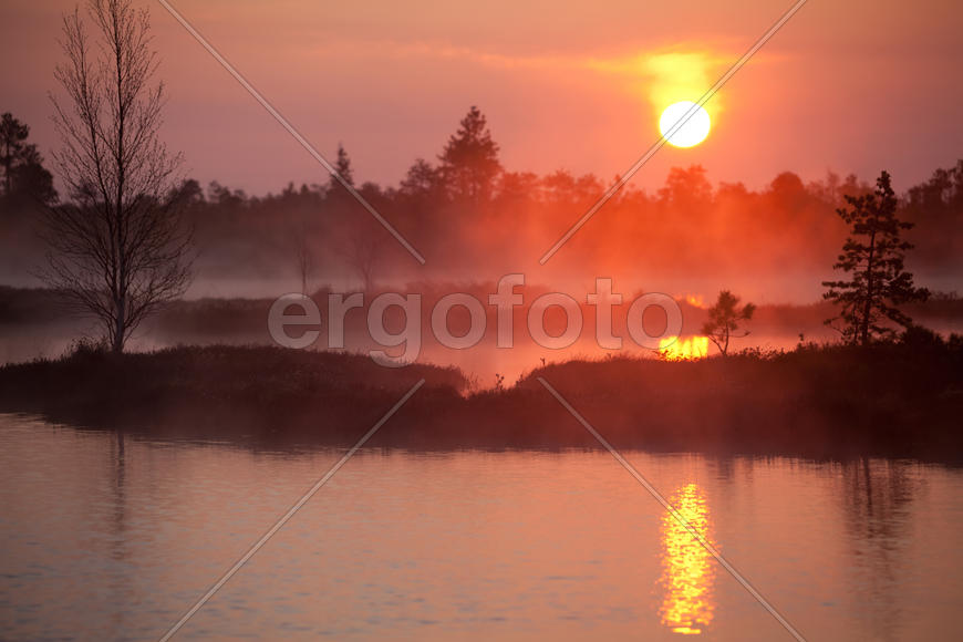 Восход над осенними озёрами