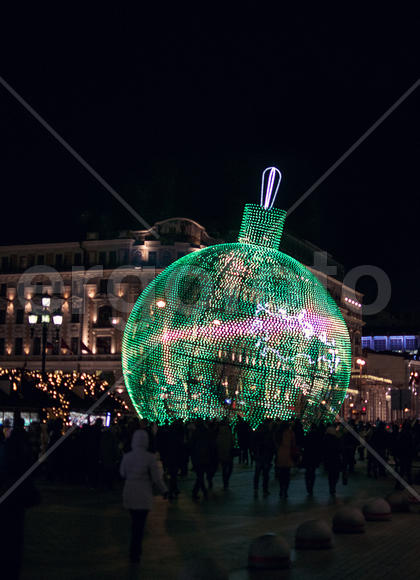 Шар на Манежной площади