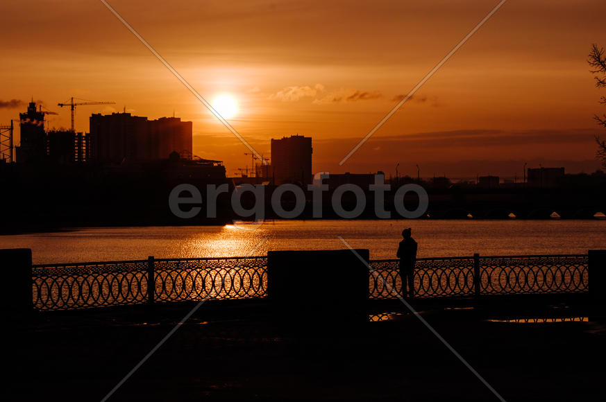 Закат над городом 
