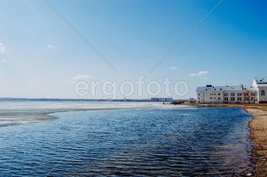 Побережье моря 