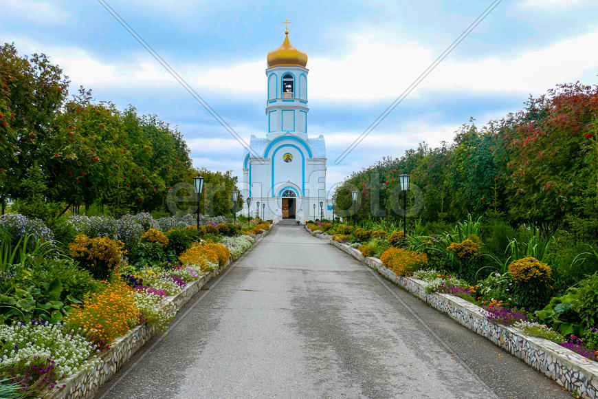 Женский монастырь в Колывани
