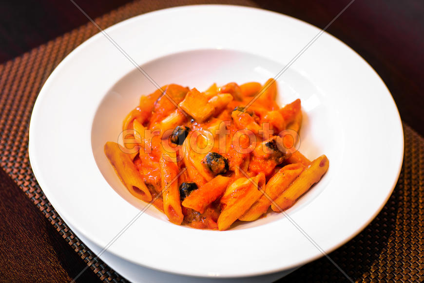 Макароны с оливками