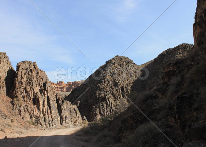 Дорога через ущелье