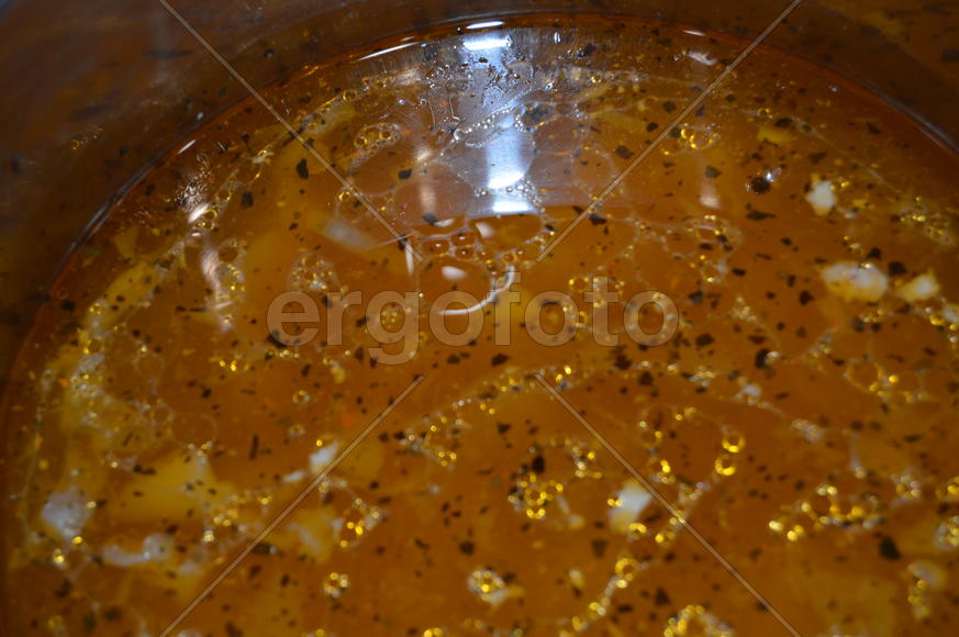 Бульон овощного домашнего супа 