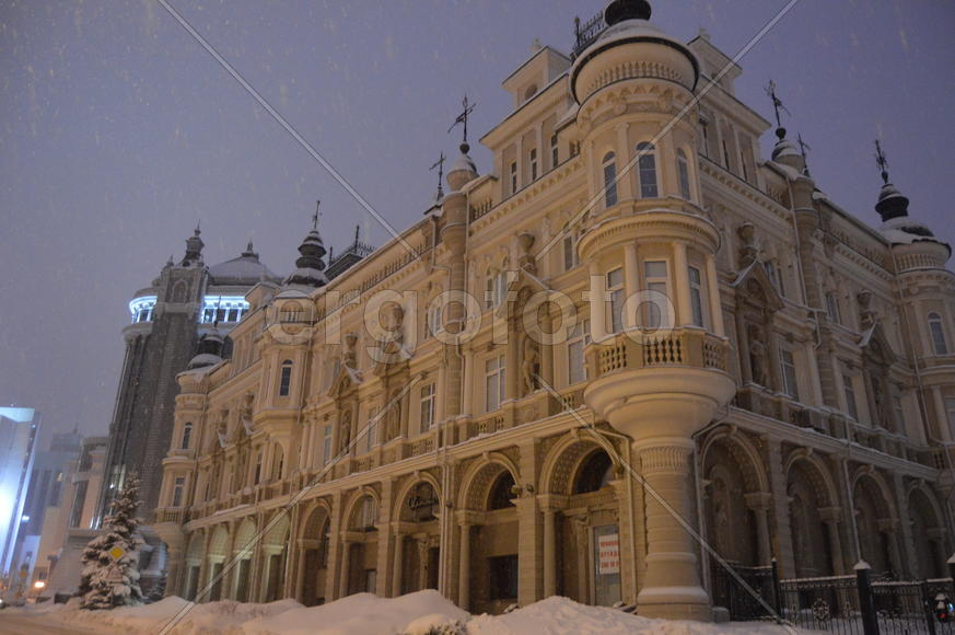 Вечерняя Казань. жилой дом