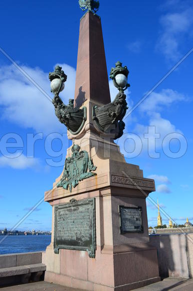 Архитектура столба в Санкт-Петербурге 