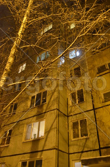 Зимний вечер во дворе