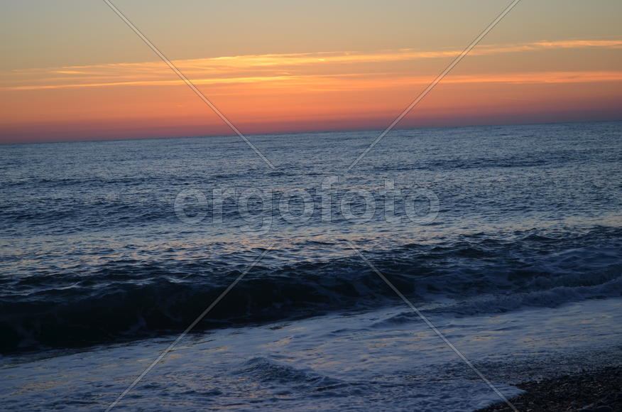 Мартовское море