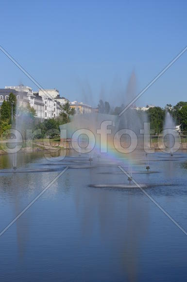 Радуга брызг