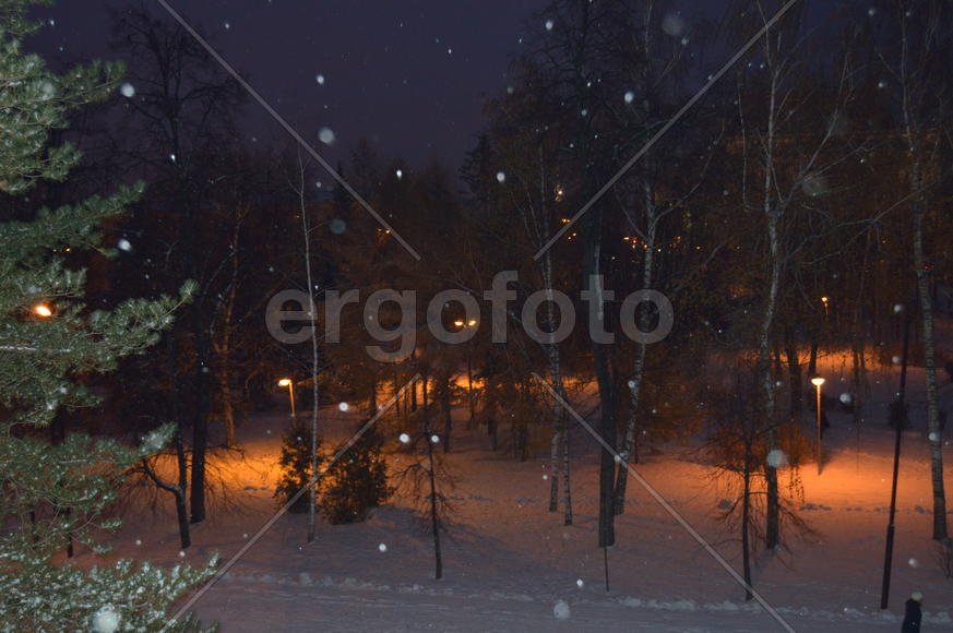 Казань - старинный и современный город освещений ночными огнями. 