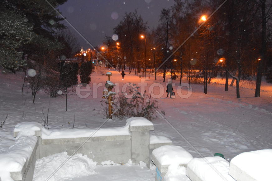 Казань. Заснеженный зимний парк 