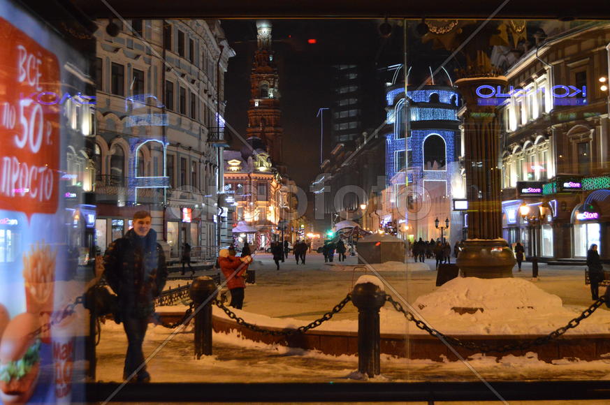 Вечерняя Каззань. Остановка "Площадь Г. Тукая"