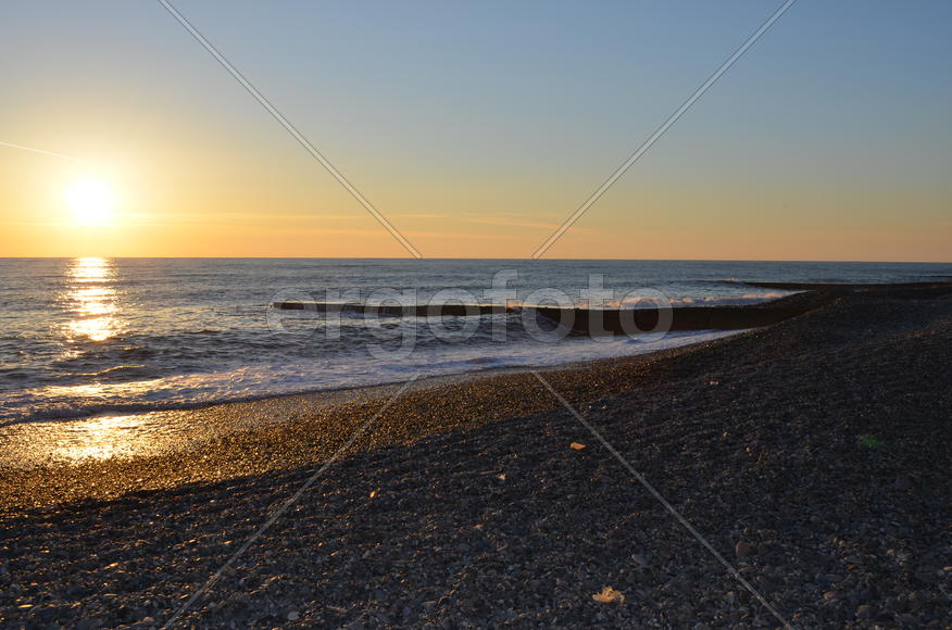 Закат у моря