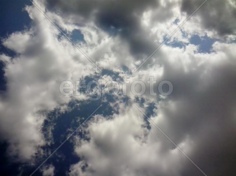 Облака зависли