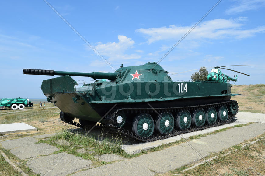 Копия танка. Памятник бронированной техники. Военный Музей Хилл.