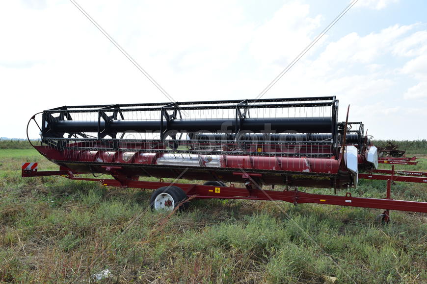 Trailer Hitch for tractors and combines. Trailers for agricultural machinery.