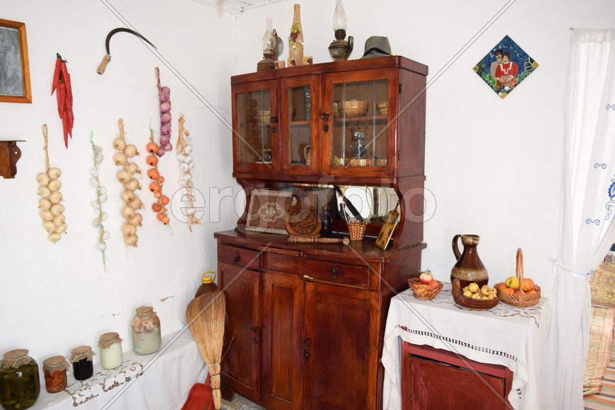 Небольшая кухня в казахском доме 