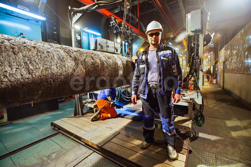 Безопасность во время работы. Сварка и монтаж трубопровода.