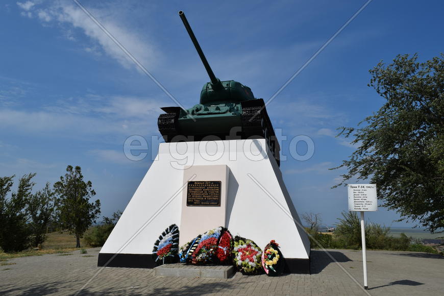 Копия танка. Памятник бронированной техники. Военный Музей Хилл.