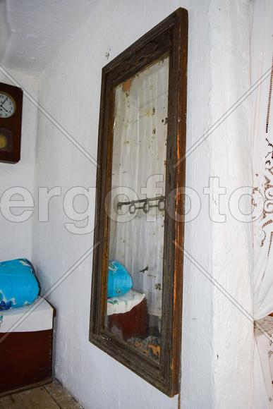 Античные старинные зеркала прошлых веков