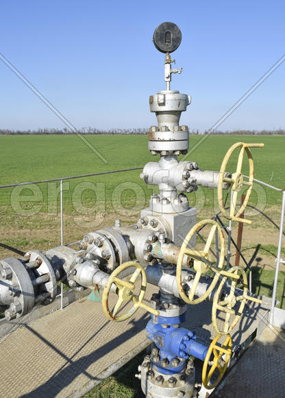 Нефтяная скважина. Оборудование и технологии на нефтяных месторождениях.