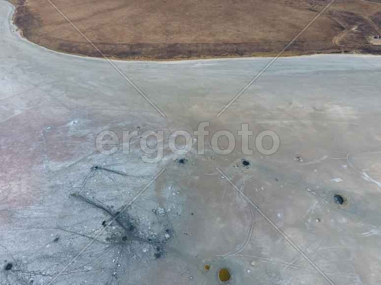 Грязевые целебные источники. Вид сверху