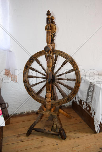 Деревянная прялка начало 20-го века 