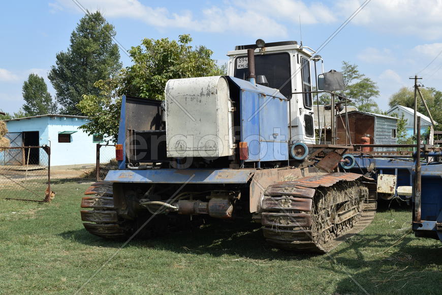Combine harvester. Agricultural machinery for harvesting from the fields.