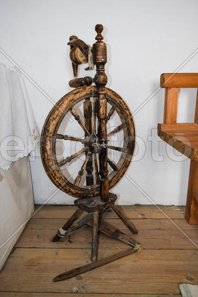 Деревянная прялка начало 20-го века 