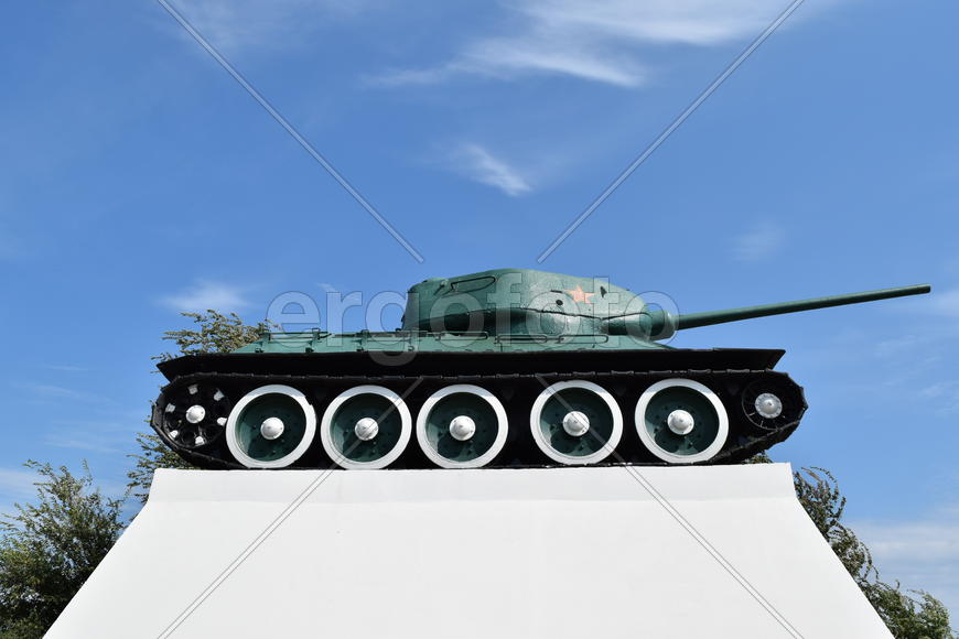 Копия танка. Памятник бронированной техники. Военный Музей Хилл.