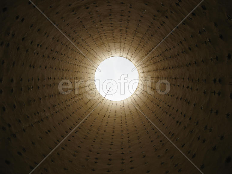 Torch of the closed type, look from within. An asbestine covering in a torch