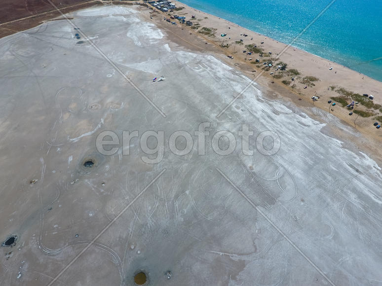 Грязевые целебные источники. Вид сверху