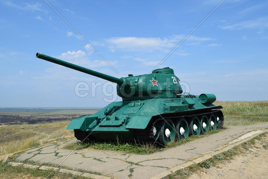 Копия танка. Памятник бронированной техники. Военный Музей Хилл.