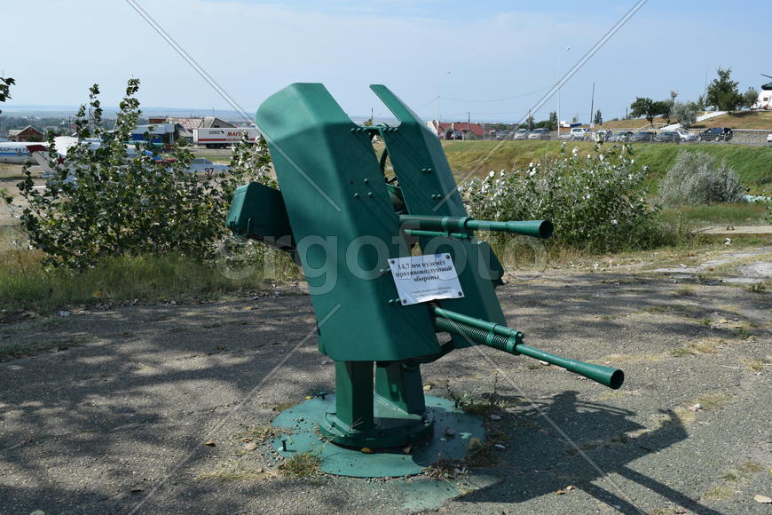 Зенитные орудия. Музей под открытым небом.